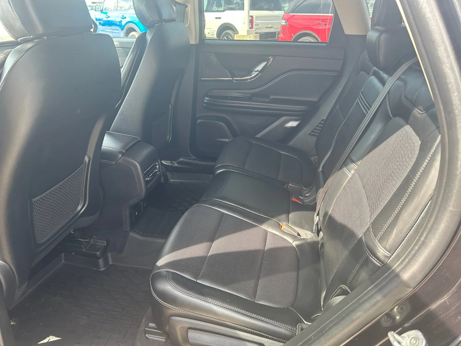 Used 2023 BLACK Lincoln STANDARD AWD image 17