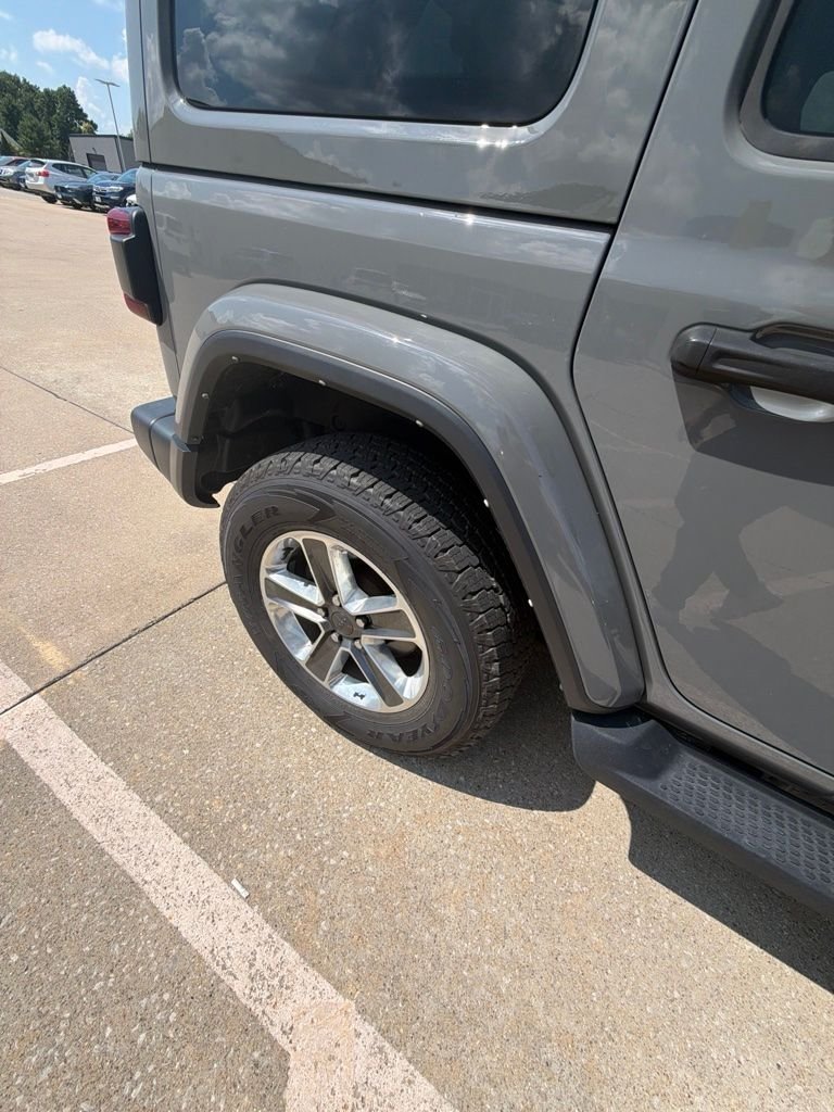 Used 2021 Sting-Gray Clearcoat Jeep Unlimited Sahara image 19