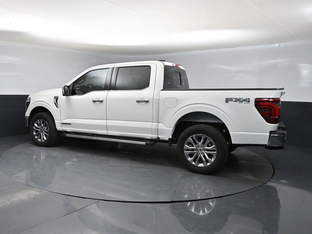New 2025 White Ford Lariat image 4
