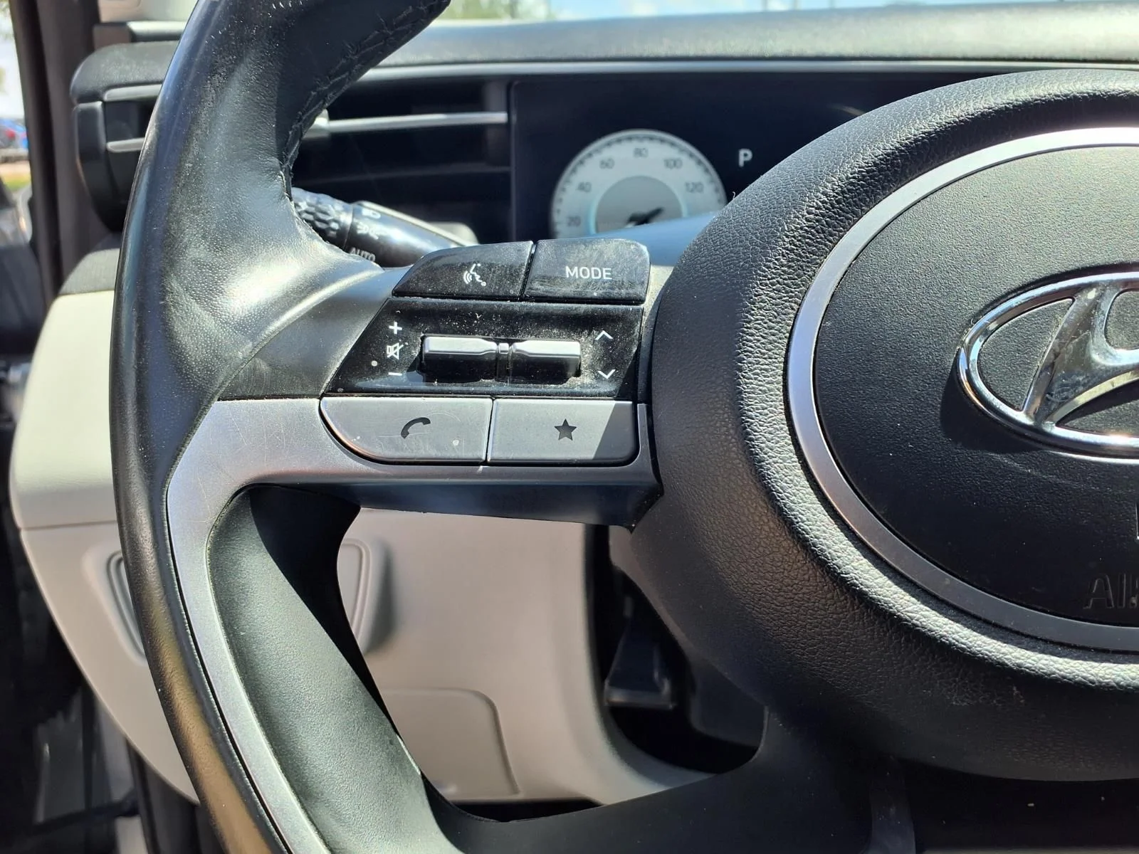 Used 2024 Silver Hyundai SEL image 15