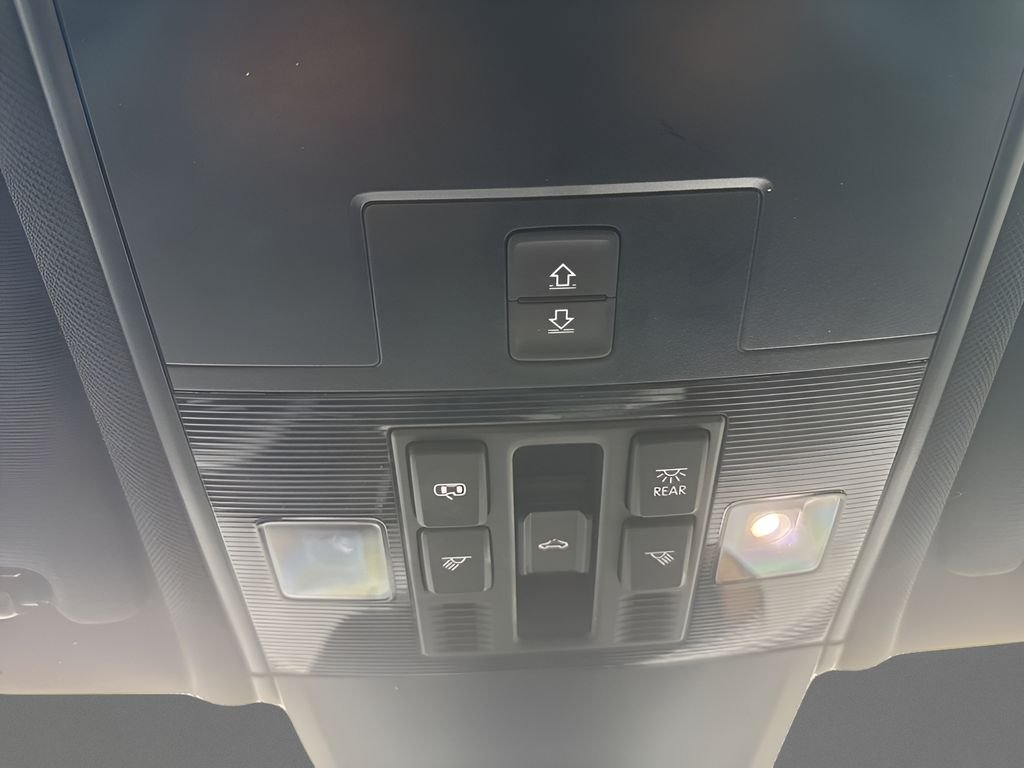 2023 Volkswagen Tiguan SEL R-LINE - Photo 18