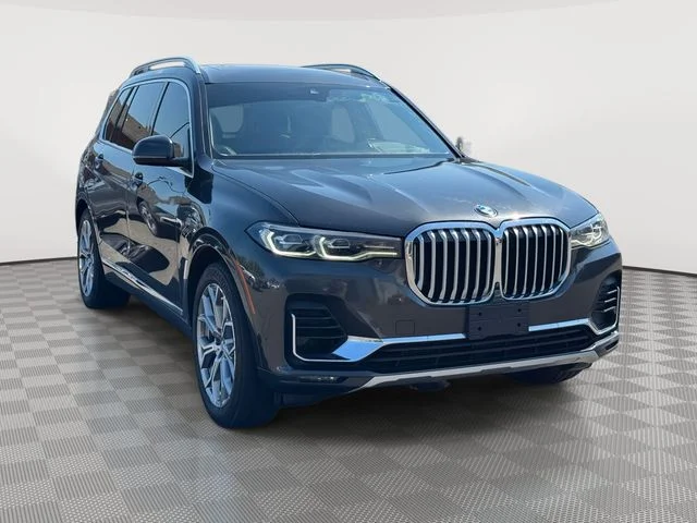 Used 2020 Gray BMW xDrive40i image 4