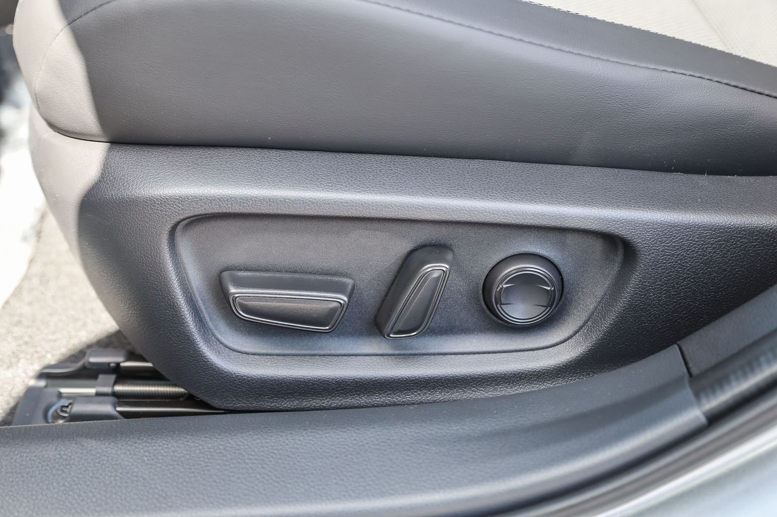 New 2027 Cutting Edge Toyota  XLE image 20