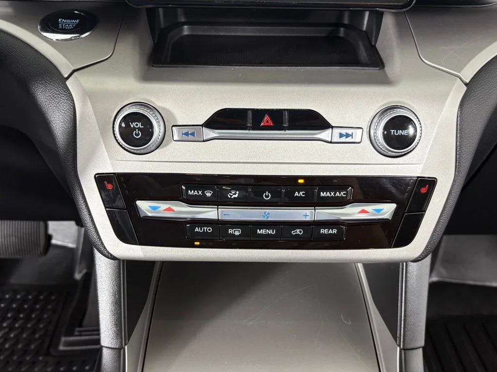 Used 2022 Gray Ford XLT image 21