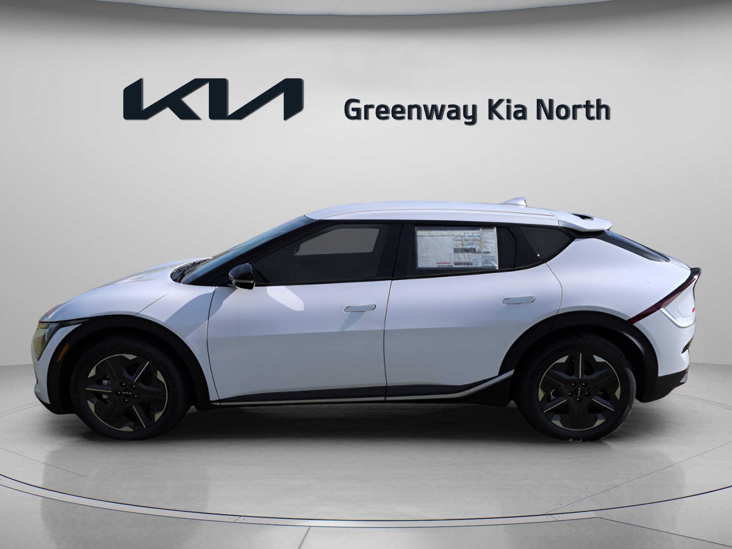 New 2026 Glacial White Pearl Kia Light Long Range image 5