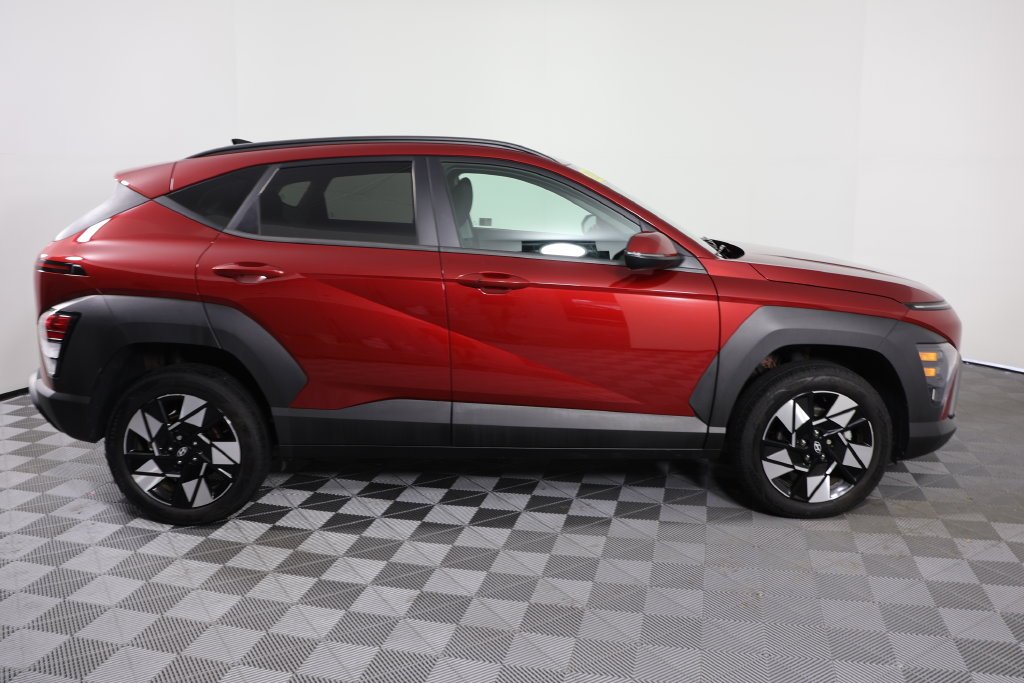 Used 2024 Red Hyundai SEL image 9