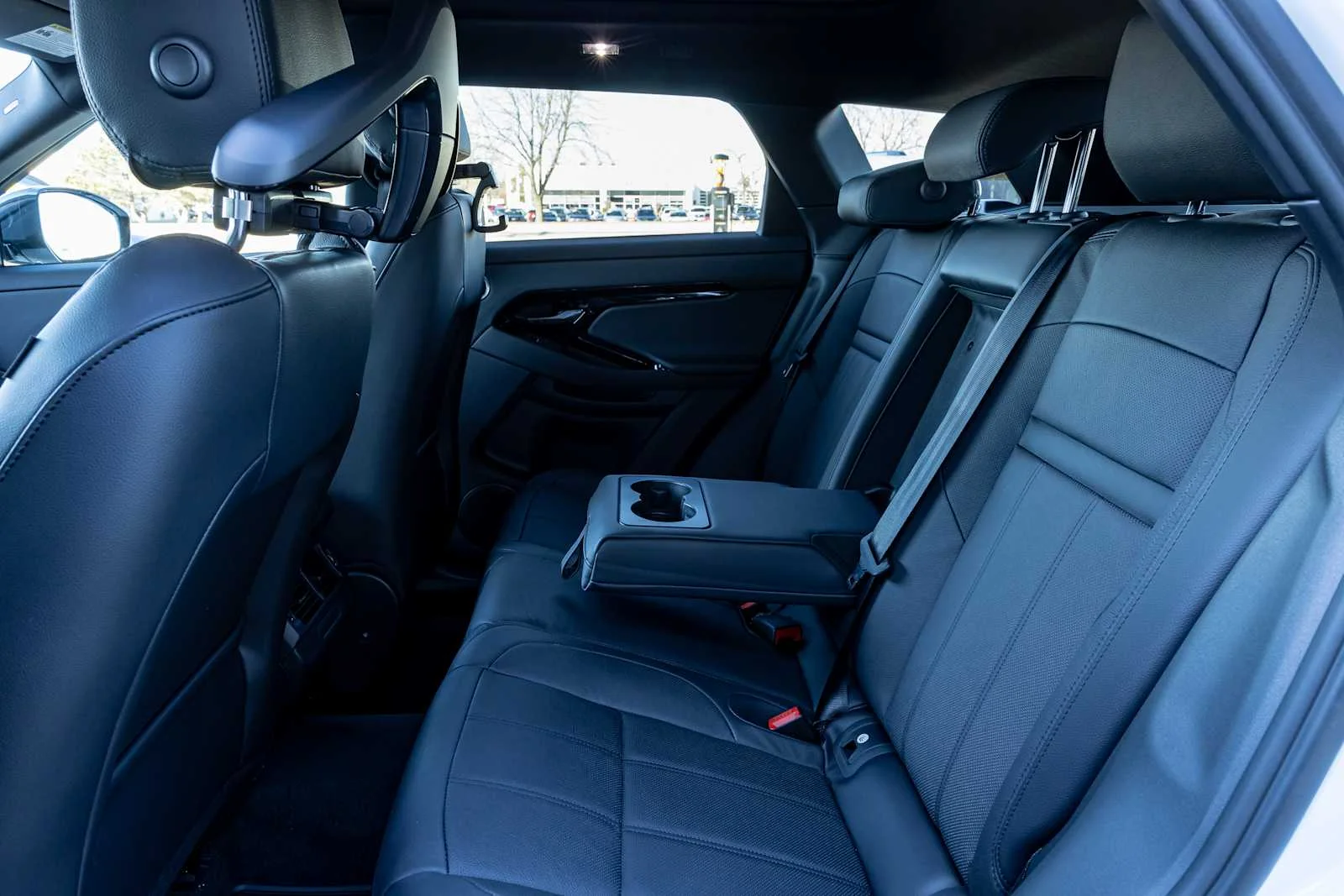 2026 Land Rover Range Rover Evoque Dynamic SE - Photo 5
