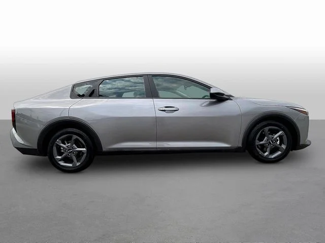 Used 2025 Gray Kia LXS image 8