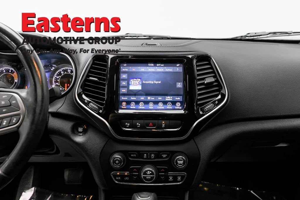 Used 2021 Black Jeep Limited image 12