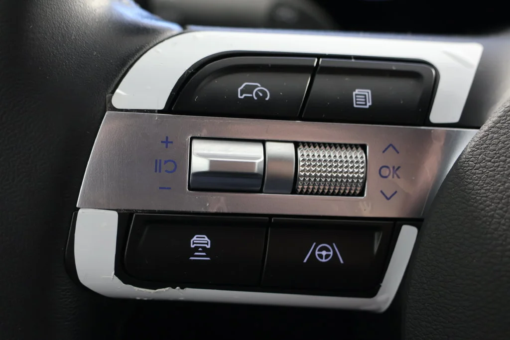 Certified Used 2025 White Pearl Hyundai XRT image 11
