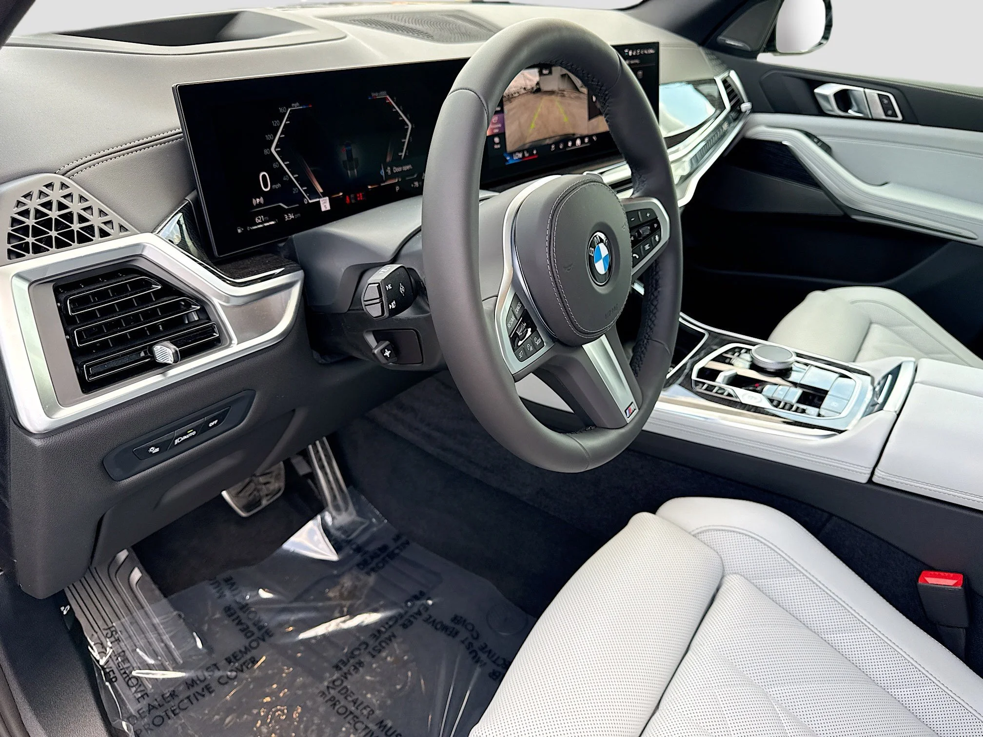 New 2026 Carbon Black Metallic BMW xDrive40i image 26
