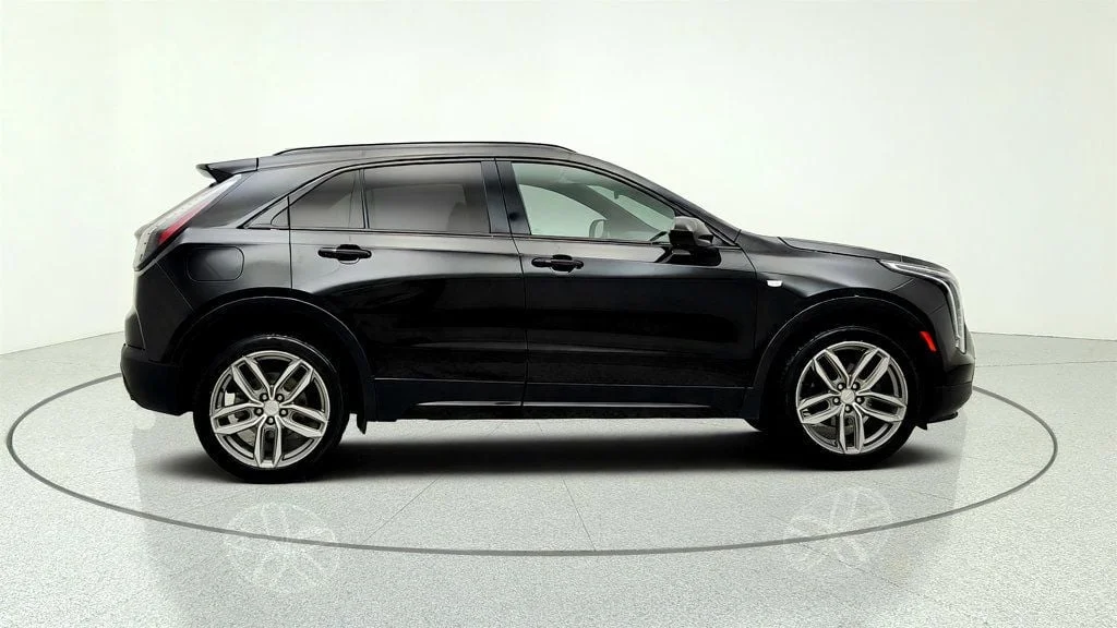 Used 2019 Stellar Black Metallic Cadillac AWD 4dr Sport w/ Comfort & Convenience Pkg, Sunroof & Wheels image 4
