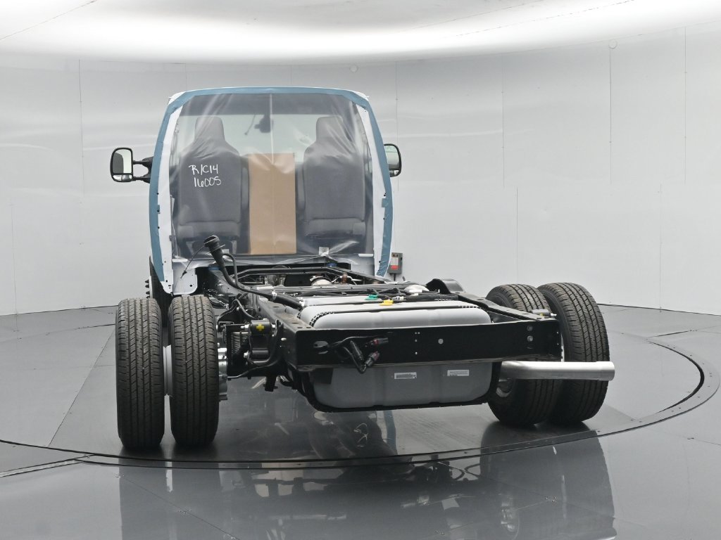 New 2027 White Ford Base image 16