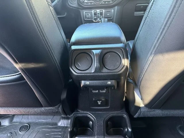 Used 2020 Black Jeep Overland image 16