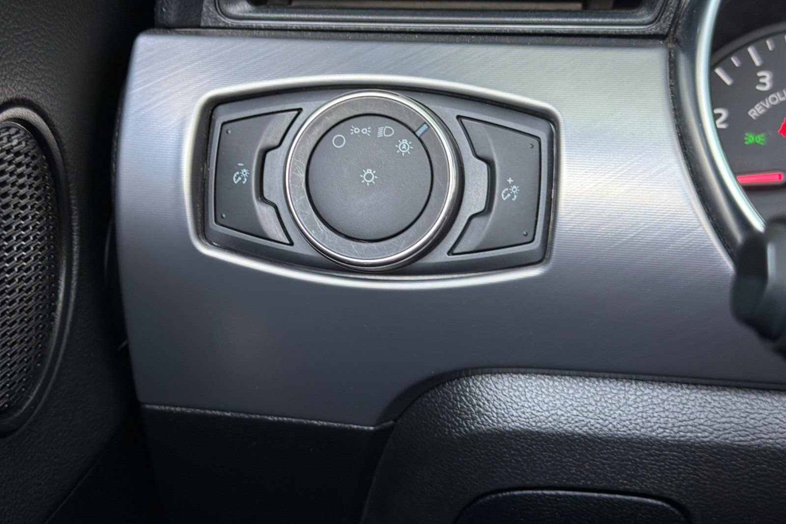 2023 Ford Mustang EcoBoost Premium - Photo 29