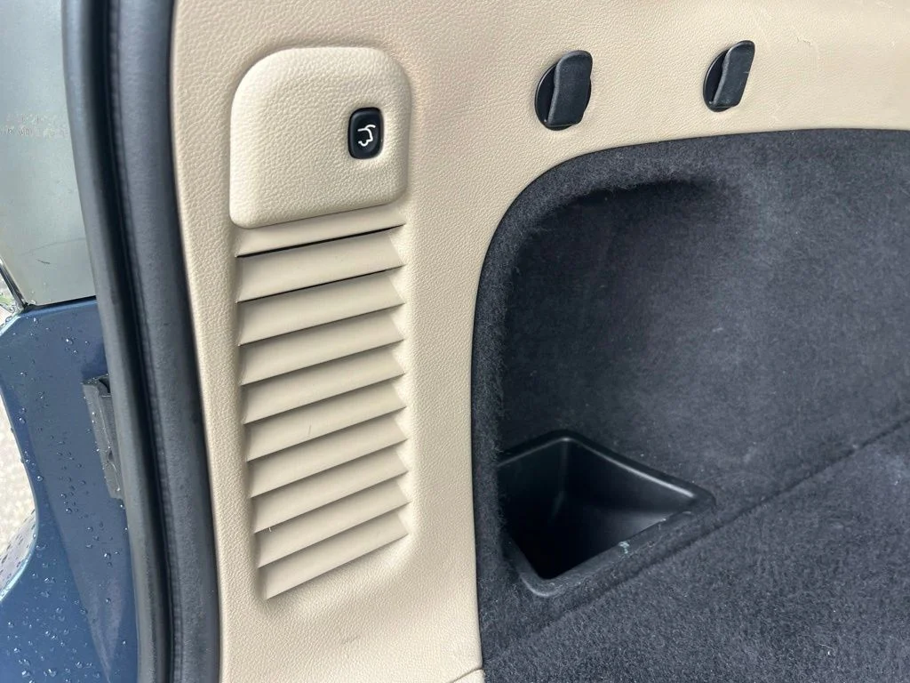 Certified Used 2019 Blue Jeep Limited image 14