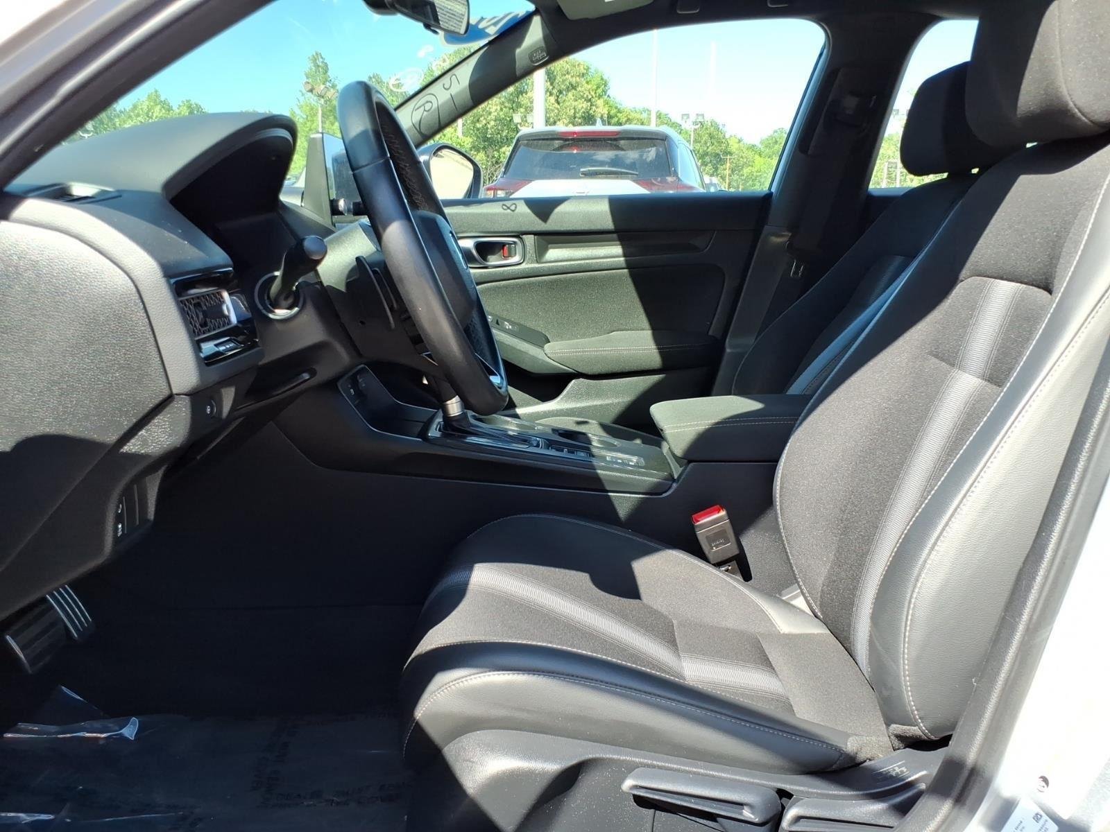 Used 2024 Lunar Silver Metallic Honda Sport image 12