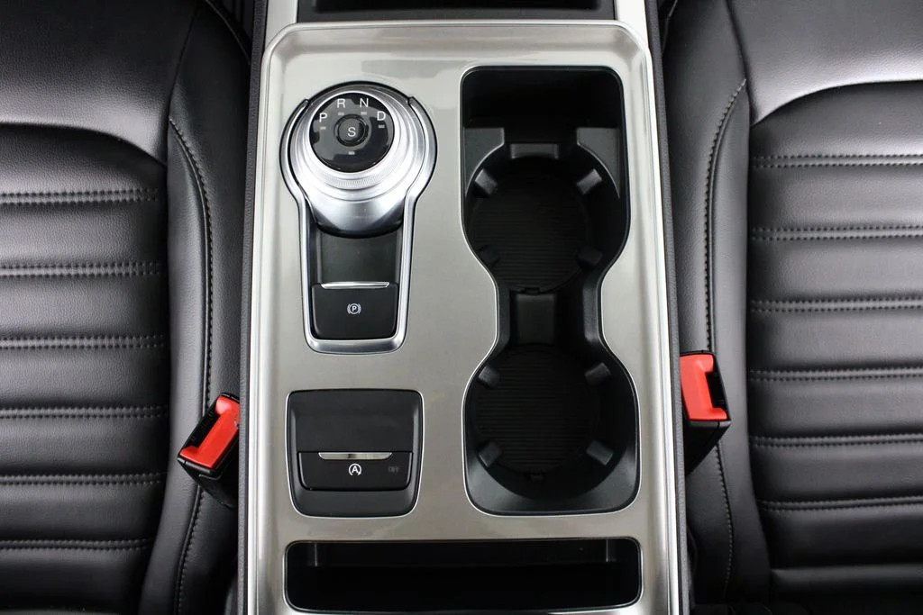 Used 2024 White Ford SEL image 27