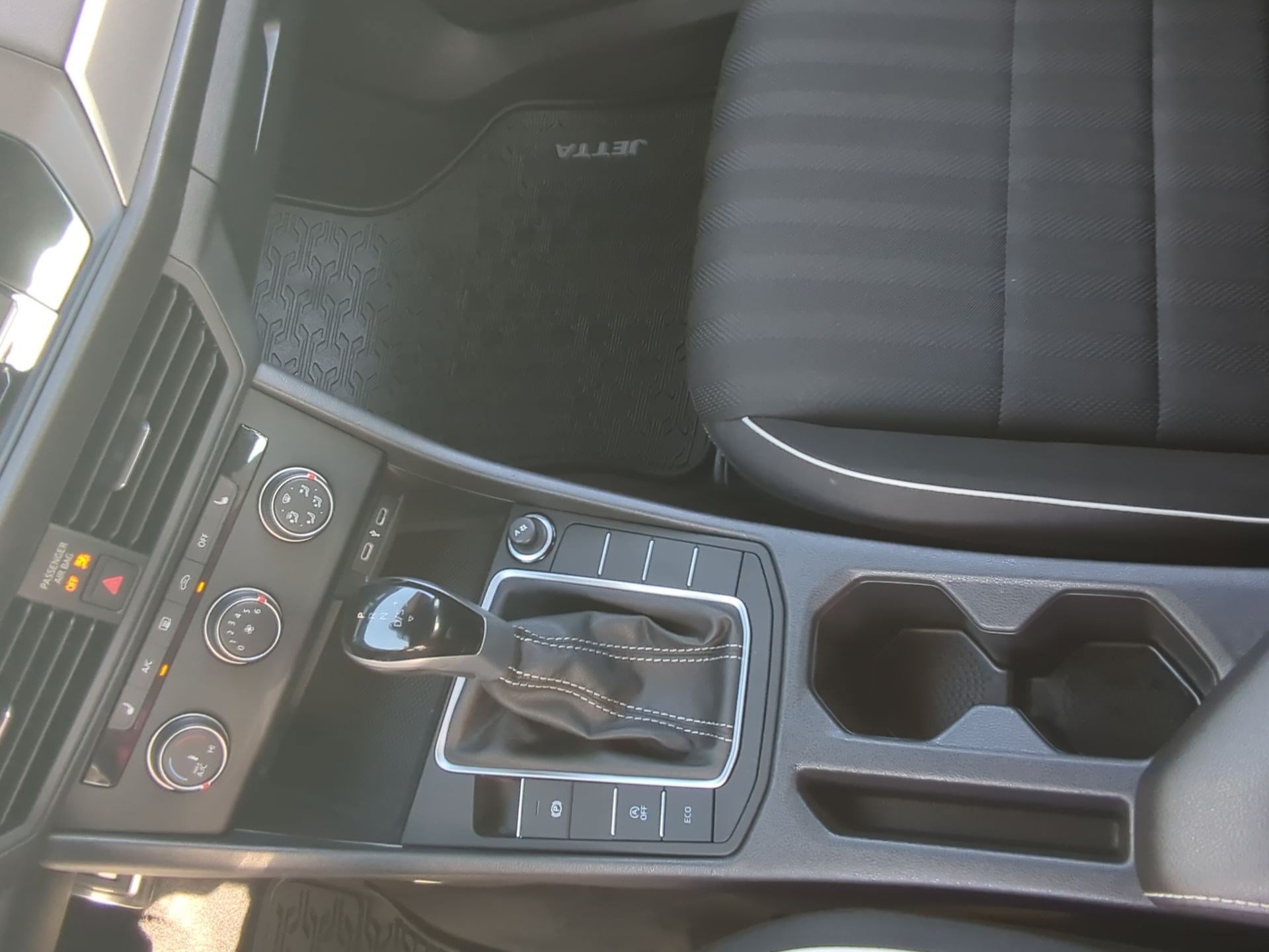 Used 2024  Volkswagen Sport image 19