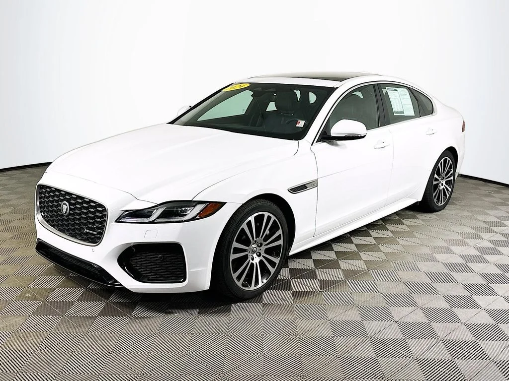 2024 Jaguar XF P300 R-Dynamic SE's photo