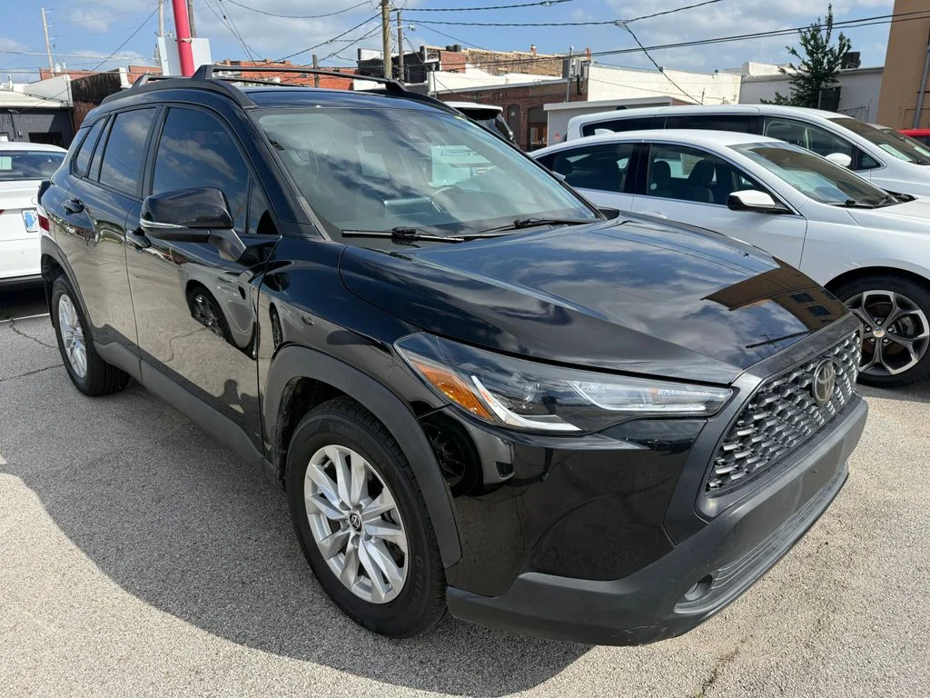 Used 2022 Black Toyota LE image 17