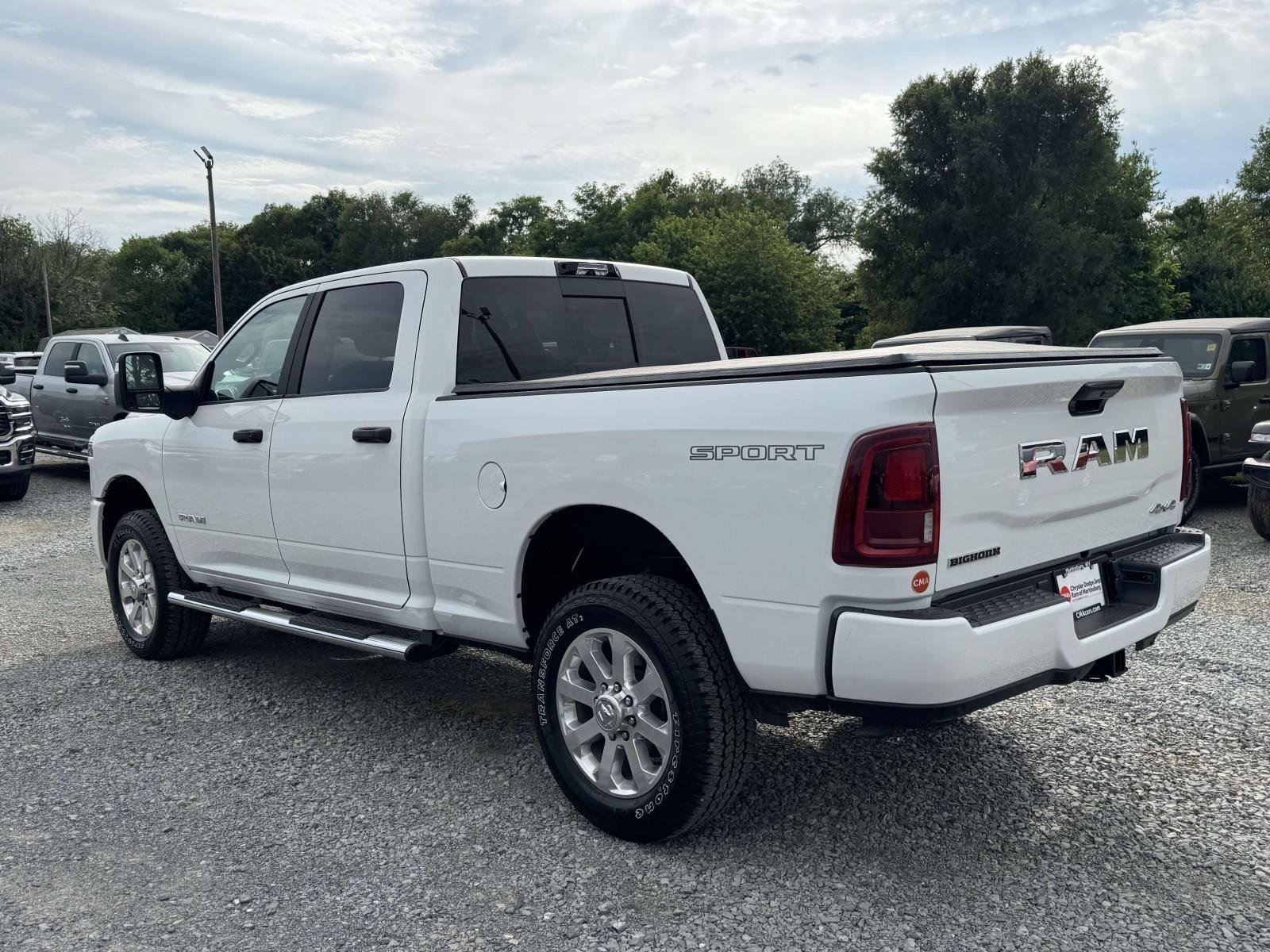 New 2026 Bright White Clear-Coat Exterior Paint RAM Big Horn image 26