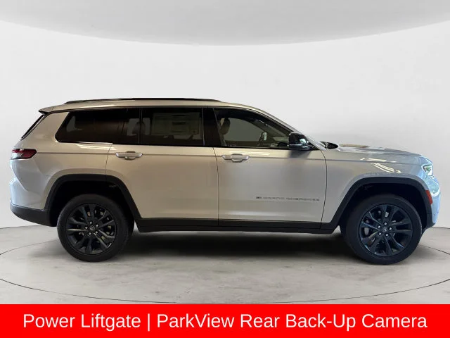 New 2026 Silver Jeep  image 6