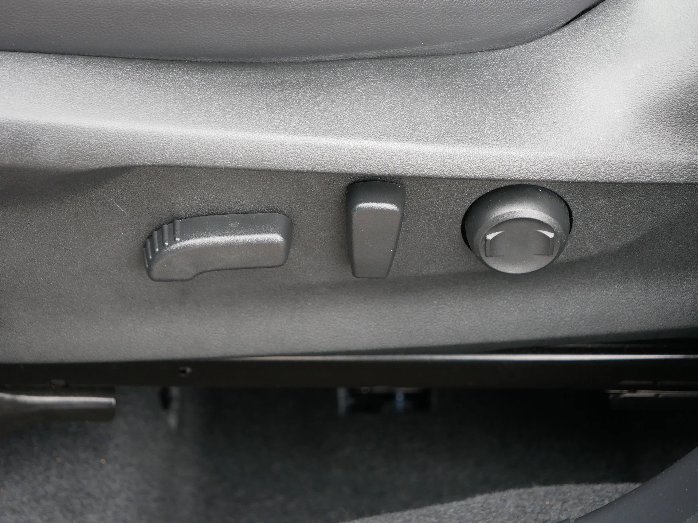 Used 2023 Horizon Blue Pearl Subaru Limited image 20