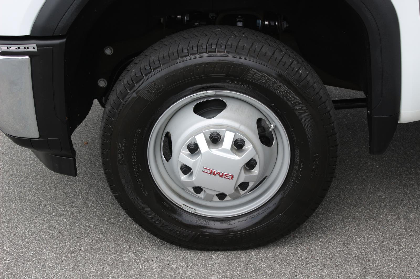 Used 2025 Summit White GMC Pro image 37