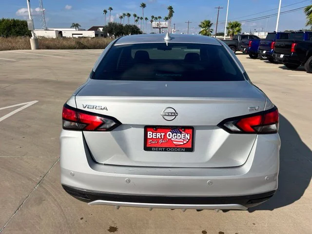 Used 2024 Silver Nissan 1.6 SV image 5
