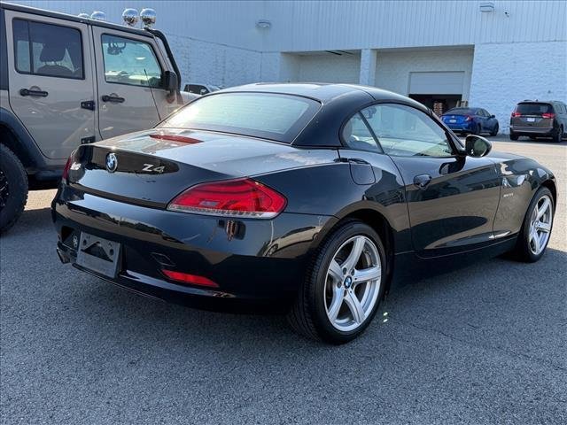 Used 2011 Black Sapphire Metallic BMW sDrive30i image 5