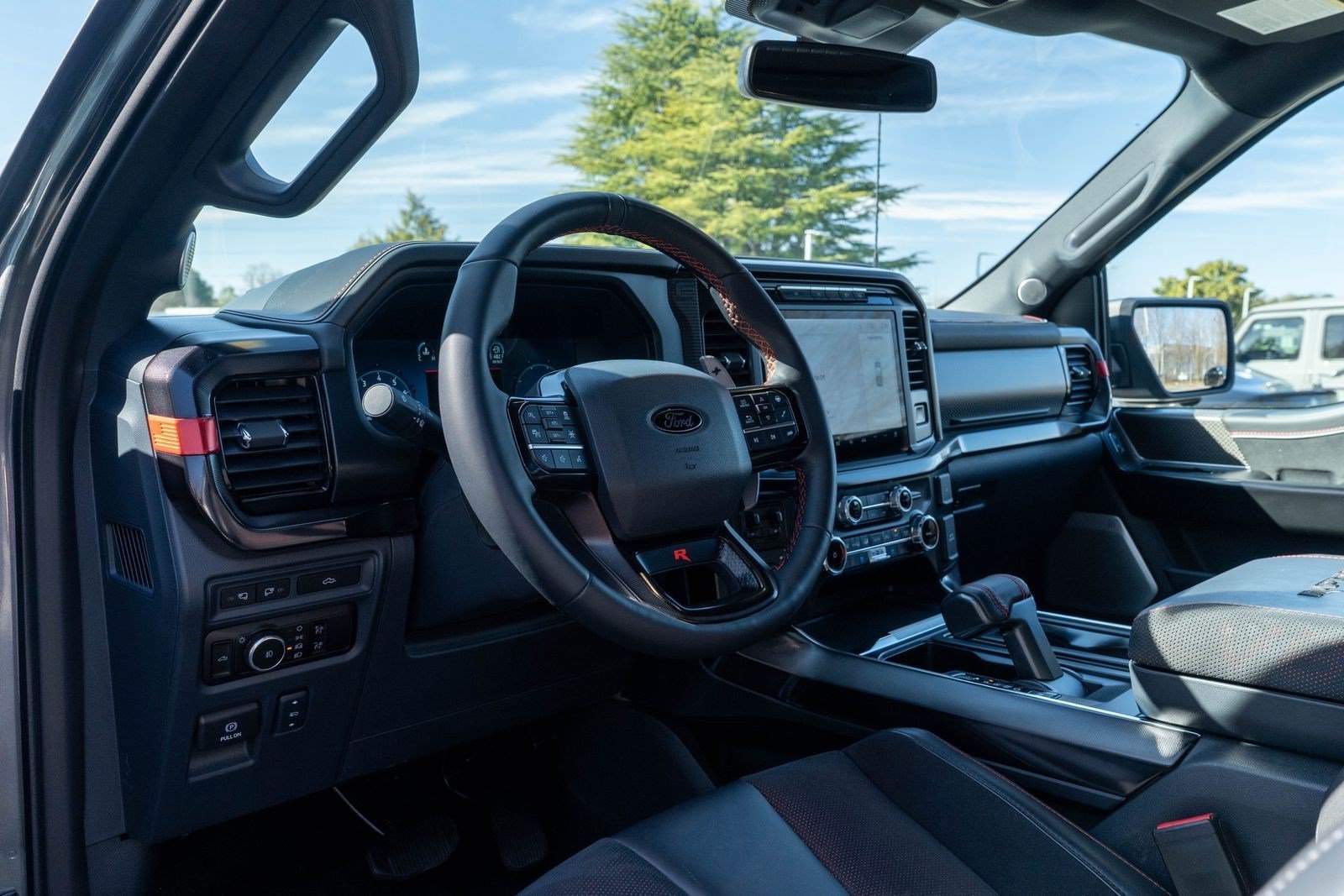 Used 2024 Gray Ford Raptor image 21
