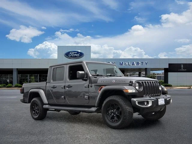 Used 2023 Gray Jeep Texas Trail image 7