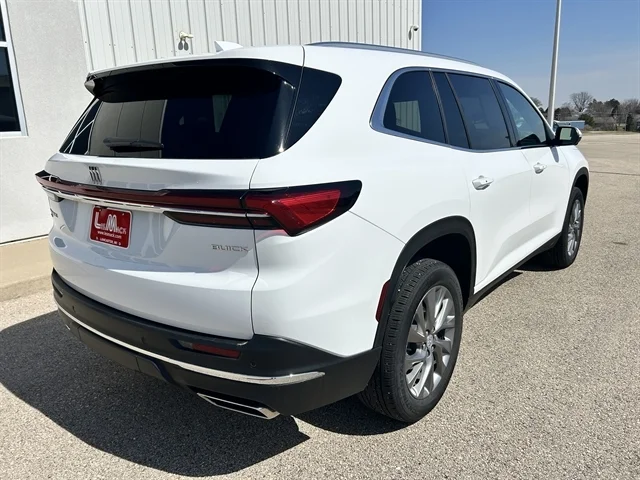 Used 2025 WHITE BUICK Preferred image 5