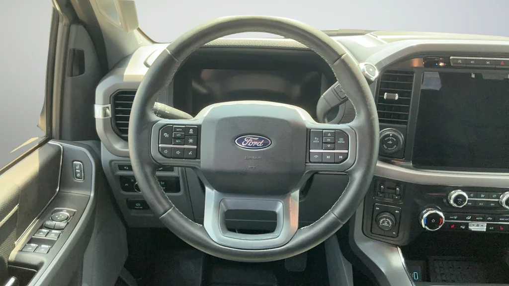 Used 2024 Gray Ford XLT image 9