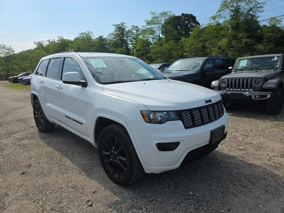 Used 2021 White Jeep Laredo X image 2