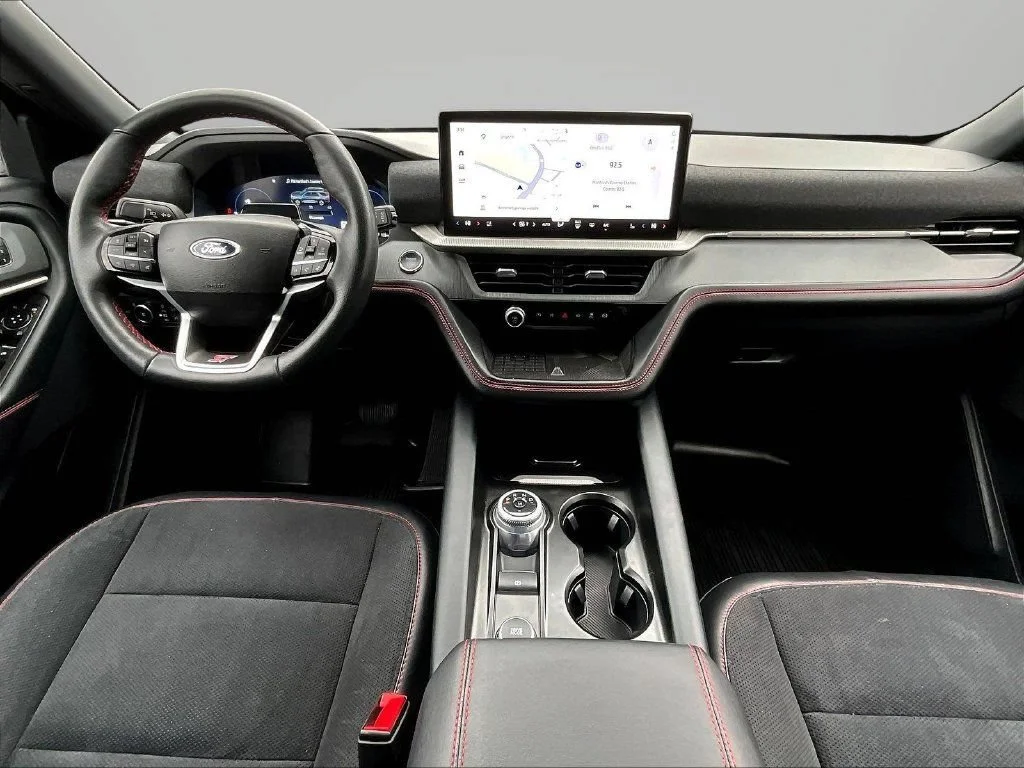 Used 2025 Vapor Blue Ford ST image 9