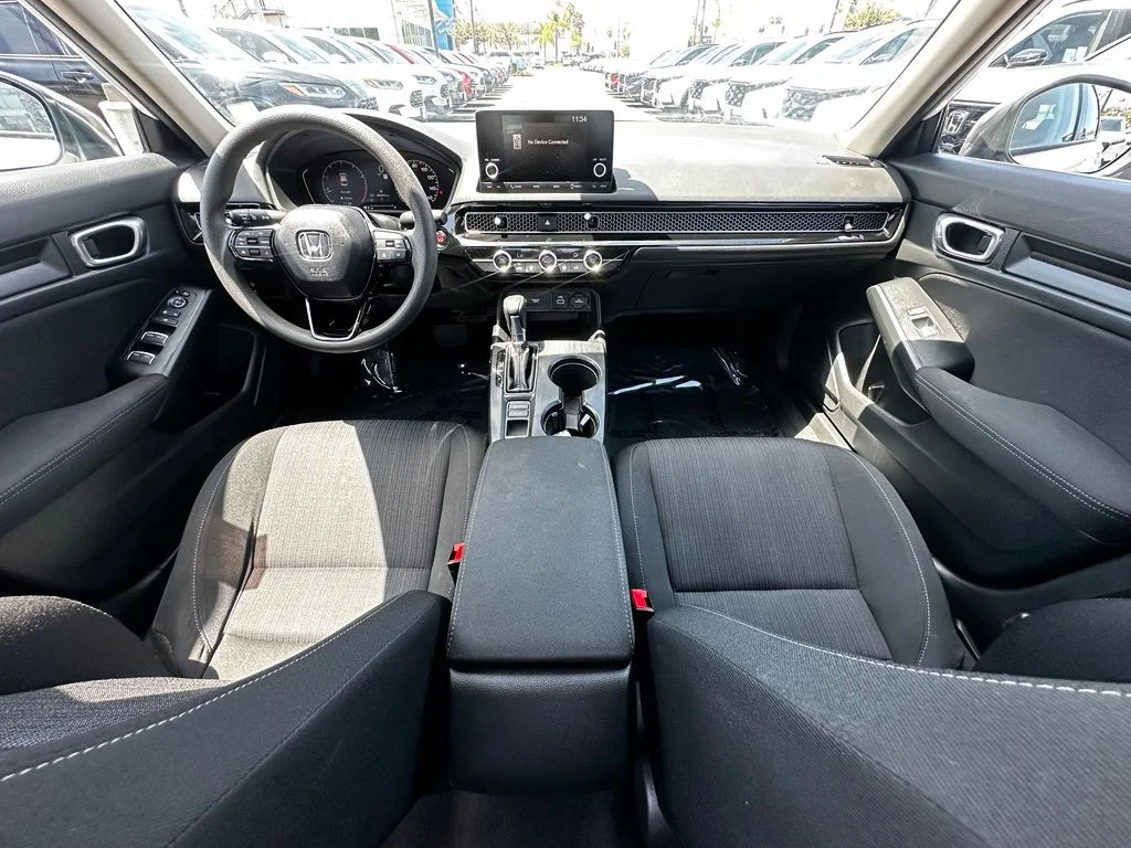 Used 2024  Honda LX image 16