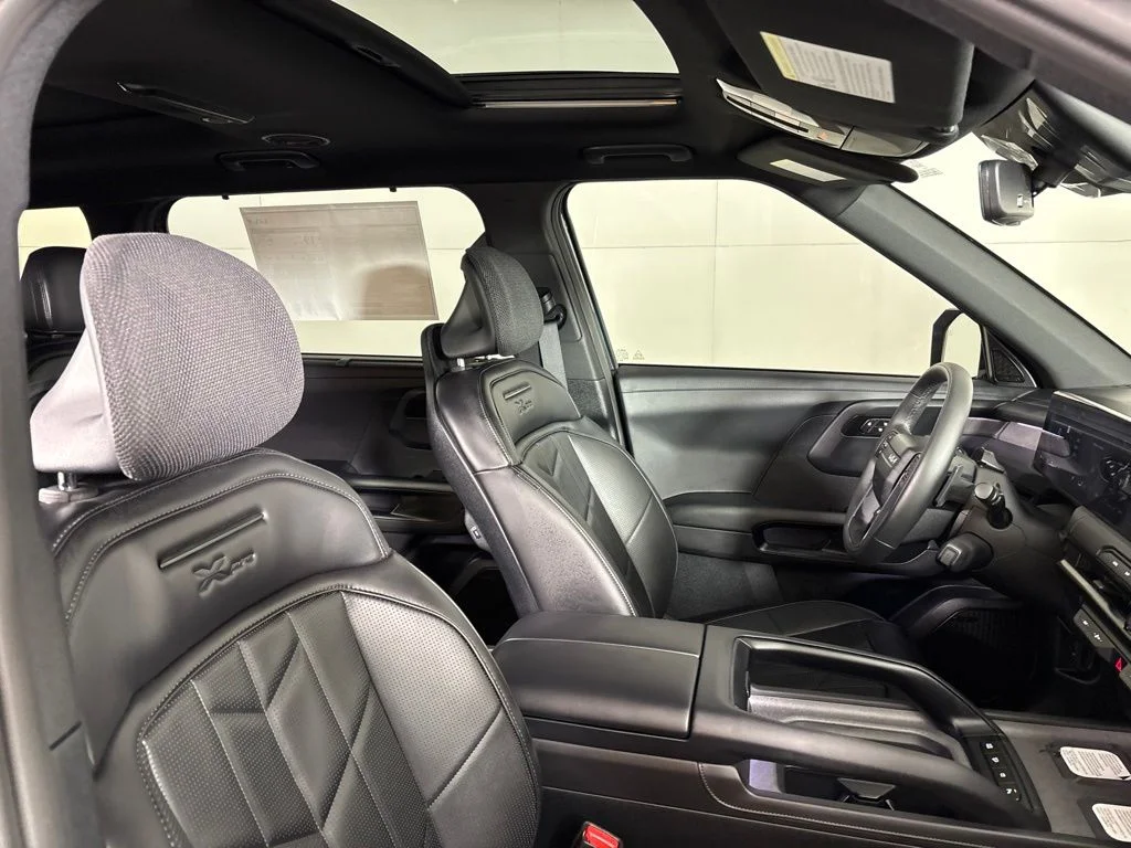 New 2027 Black Jade Green Kia X-PRO SX image 19