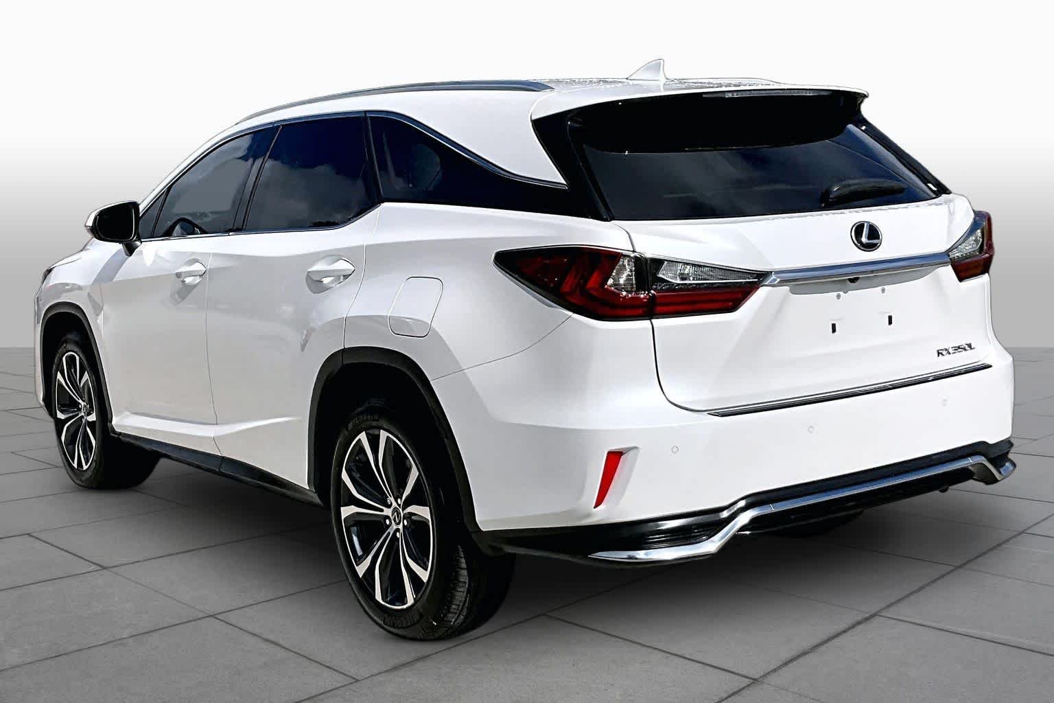 Used 2022 Eminent White Pearl Lexus  image 12