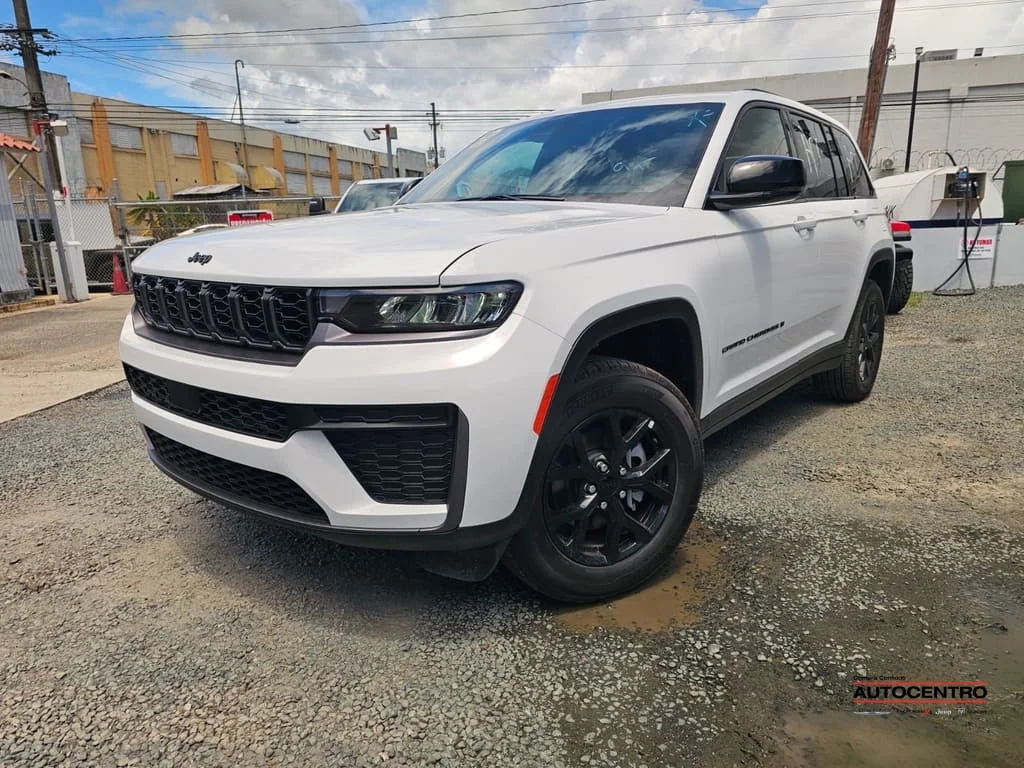 2026 Jeep Grand Cherokee Laredo Altitude 4x4's photo