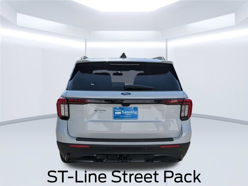New 2026 Space White Metallic Ford ST-Line image 6