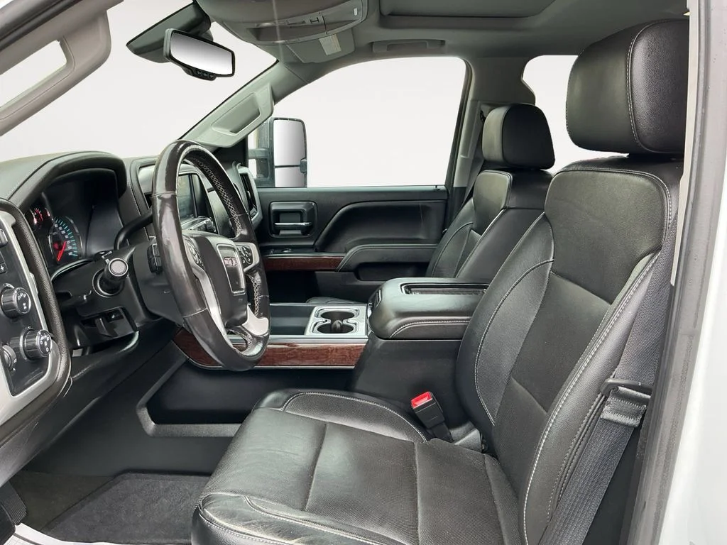 Used 2018 White GMC SLT image 11