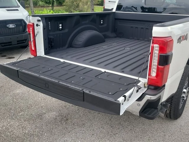 New 2025 White Metallic Ford Lariat image 11