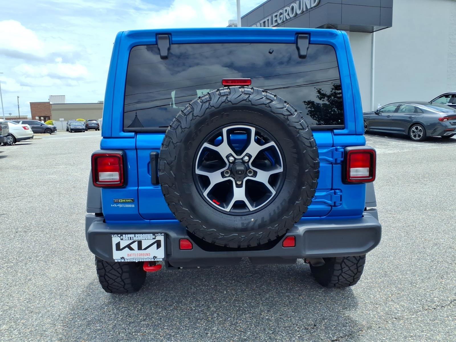 Used 2023 Hydro Blue Pearlcoat Jeep Rubicon image 22
