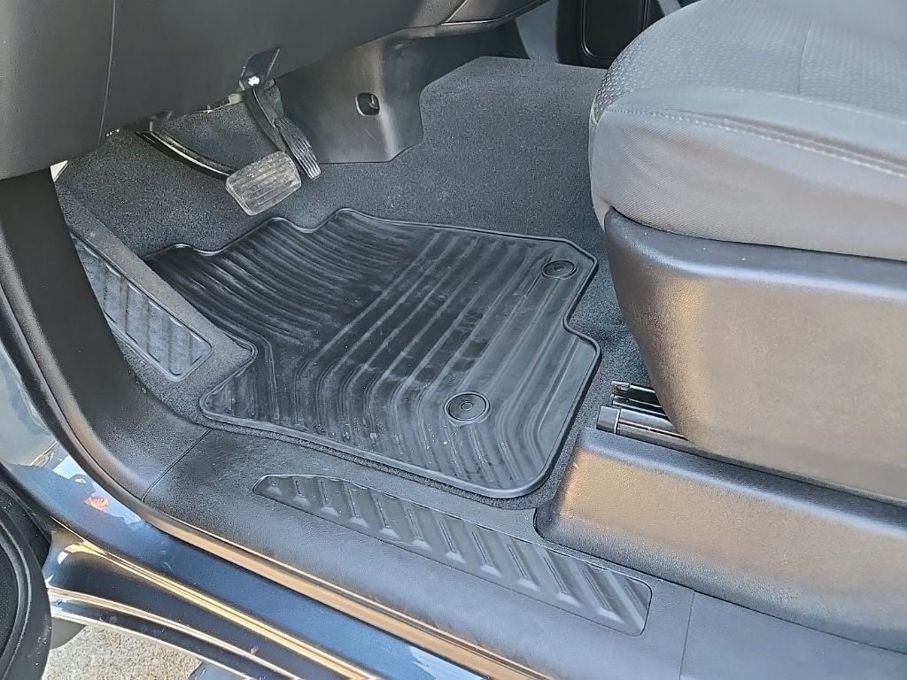 Used 2021 Gray Chevrolet Custom image 42