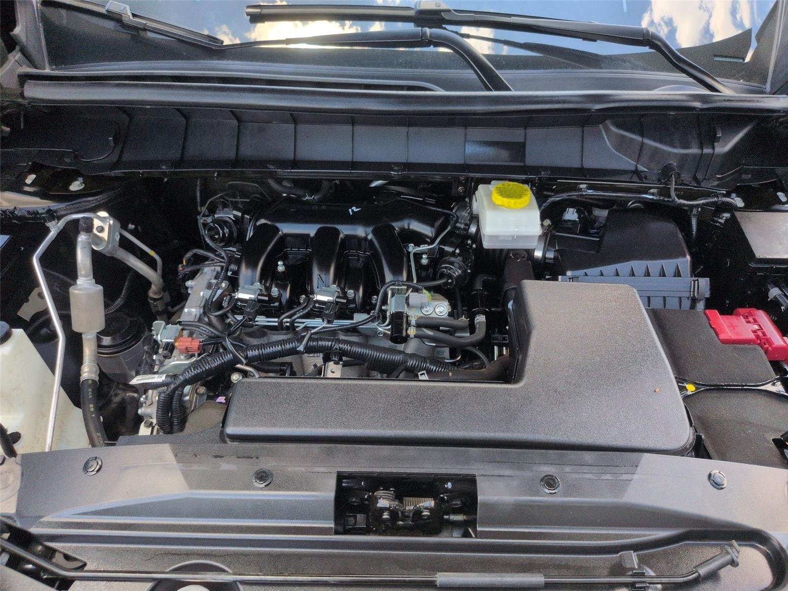 Used 2024  NISSAN SV image 40