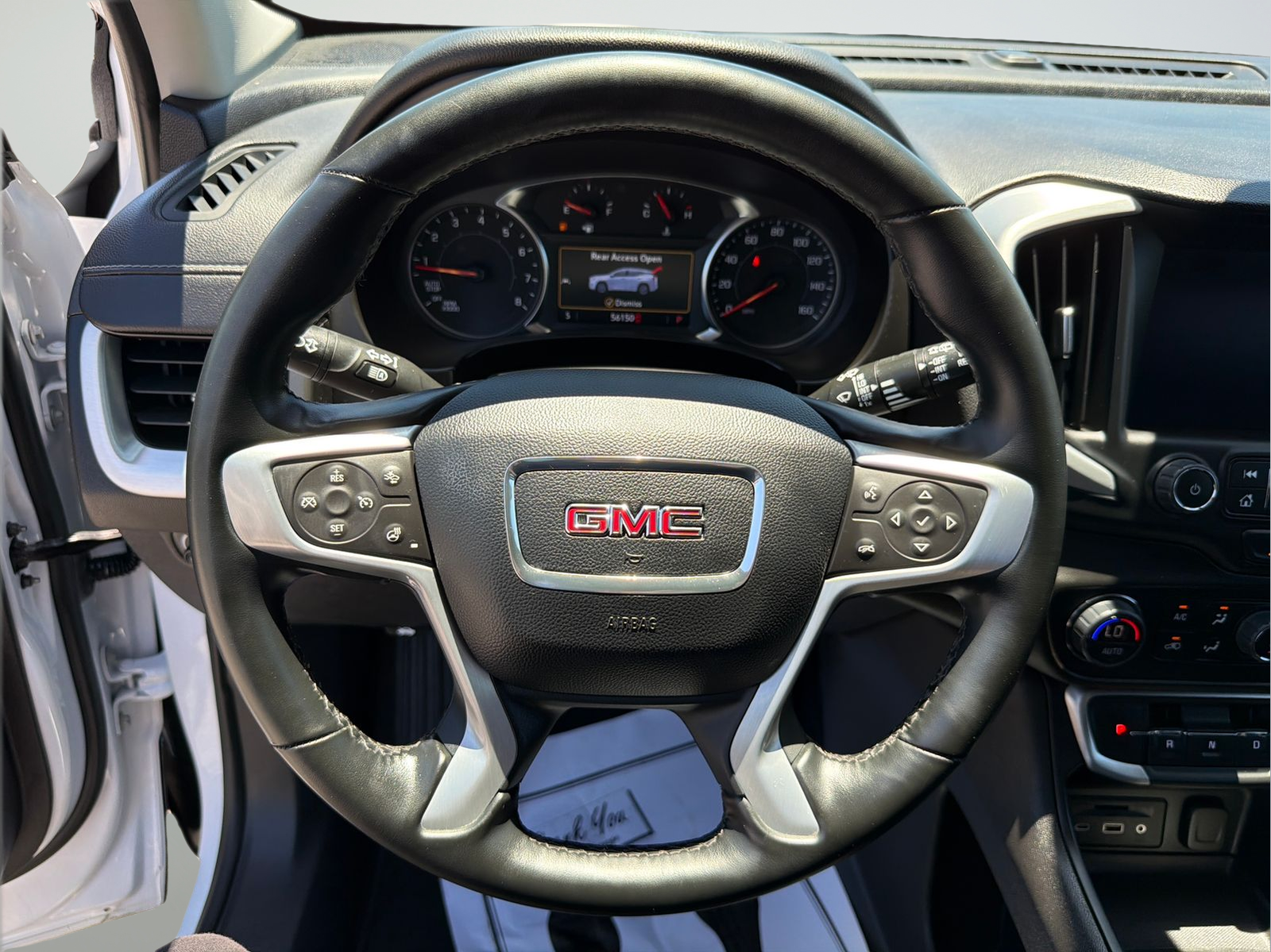Used 2024 White GMC SLT image 10