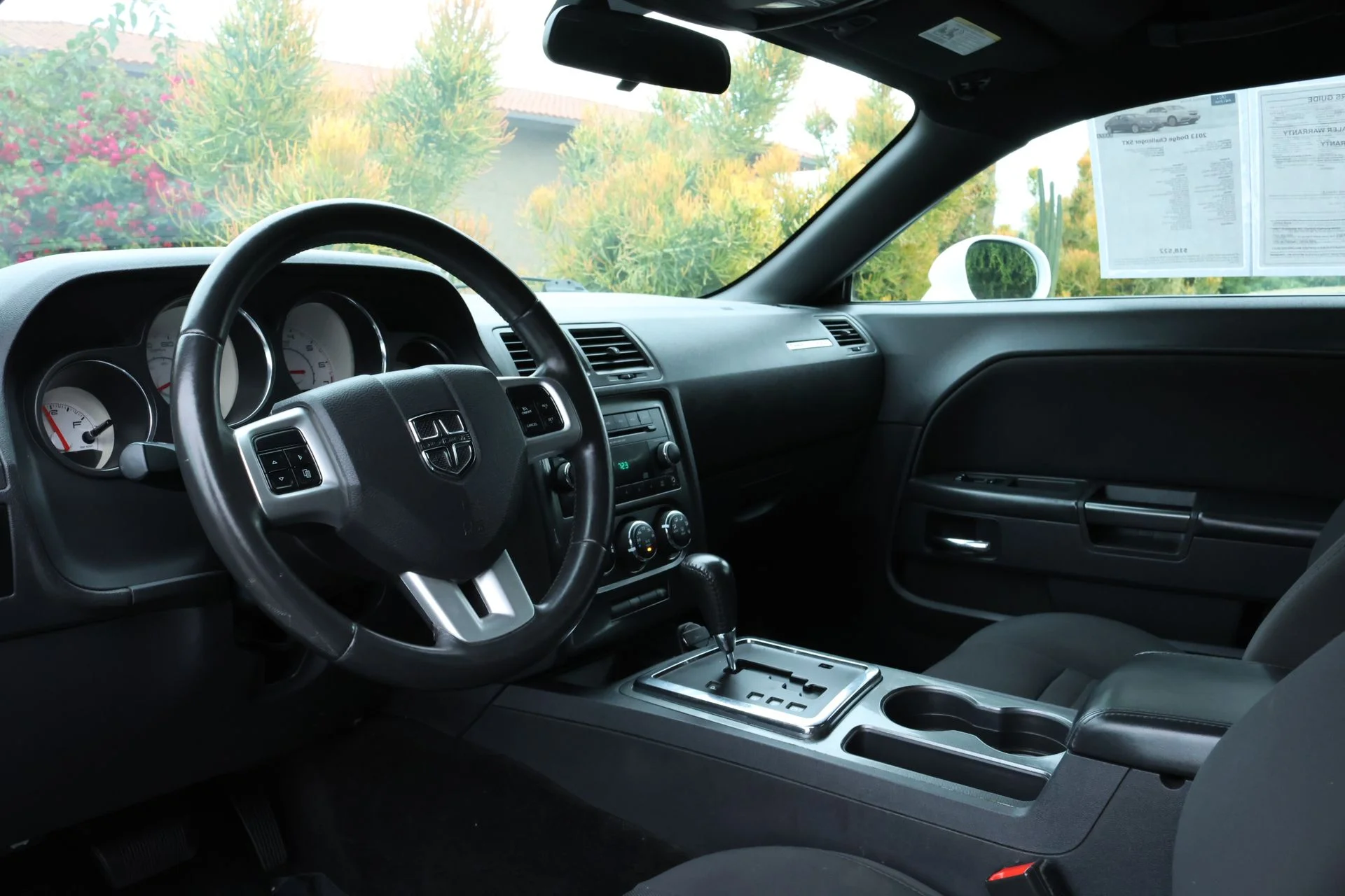 Used 2013 White Dodge SXT image 6