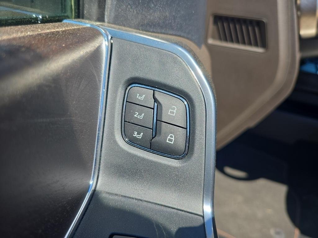 New 2026 Star White Metallic Tri-Coat Ford F-250® King Ranch® image 13